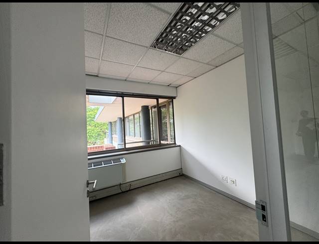 313M² OFFICE TO LET IN WOODMEAD